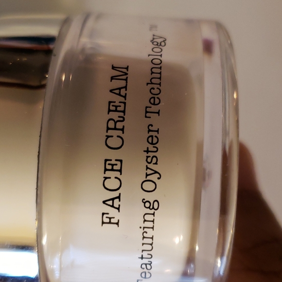 KKW White Diamonds edp, 1 fl oz +FREE GIFTS - Picture 8 of 8